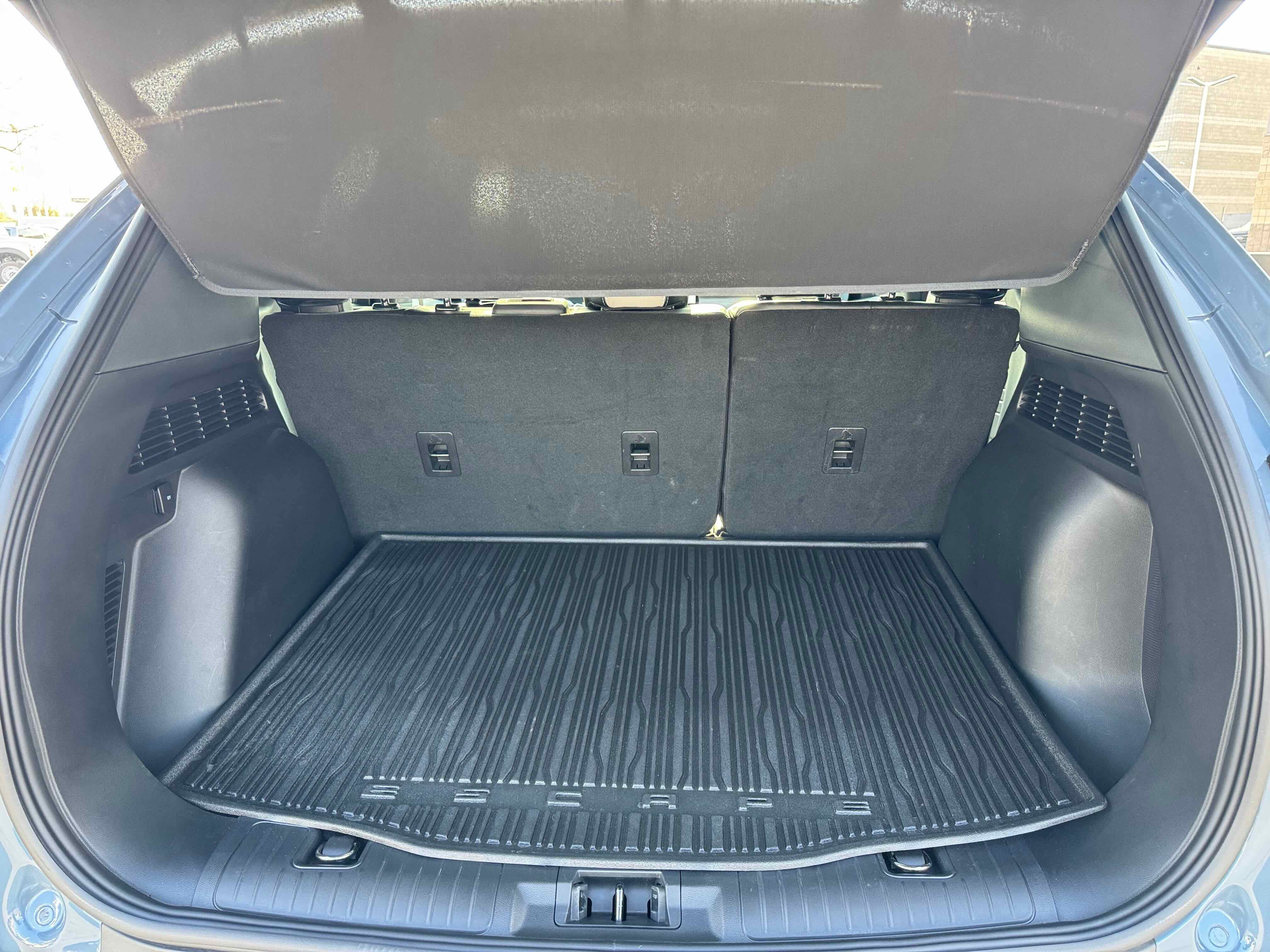 Certified 2023 Ford Escape Platinum w/ Premium Technology Package image 30