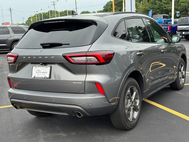Certified 2024 Ford Escape ST-Line w/ Tech Pack #1 AWD/4WD image 3