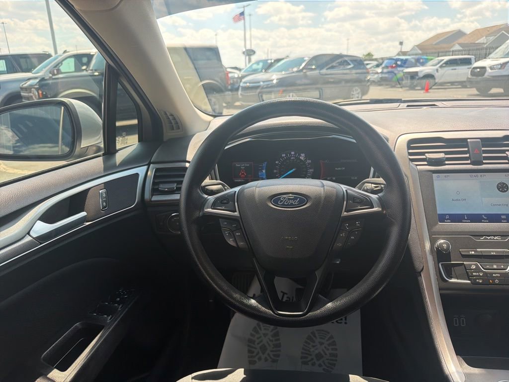 Certified 2020 Ford Fusion SE FWD image 15