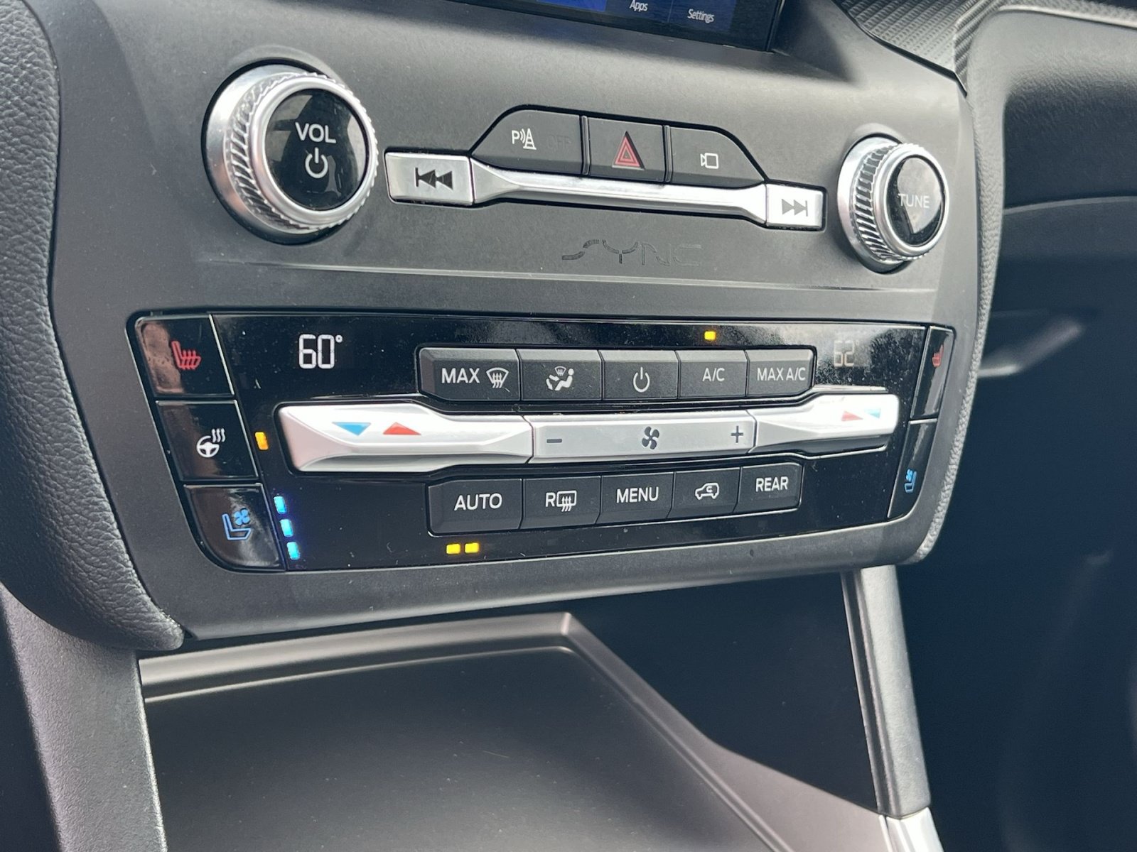 Certified 2020 Ford Explorer ST w/ Premium Technology Package AWD/4WD image 21