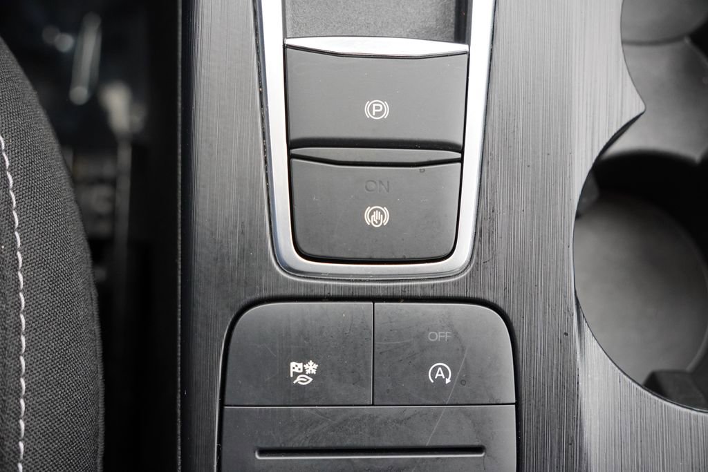 Certified 2025 Ford Escape Active image 25