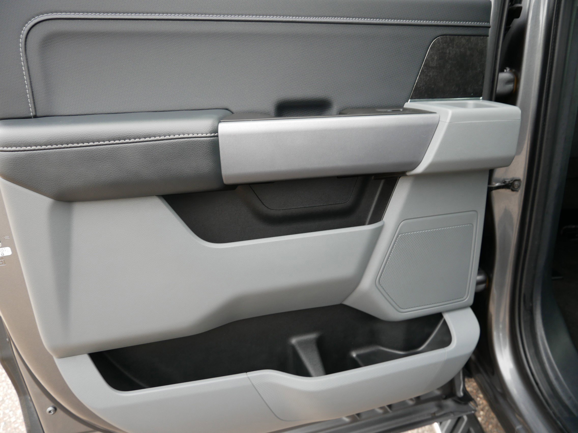 Certified 2022 Ford F150 XLT w/ Equipment Group 302A High image 13