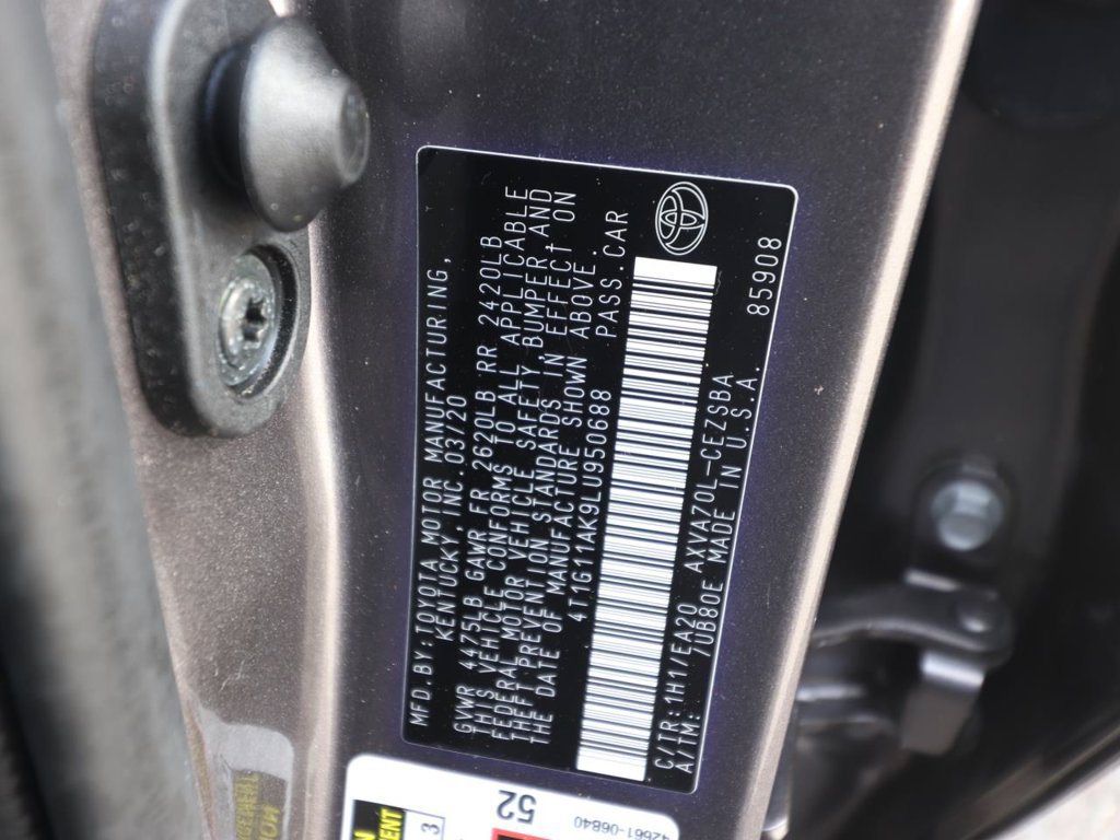 Used 2020 Toyota Camry SE FWD image 23