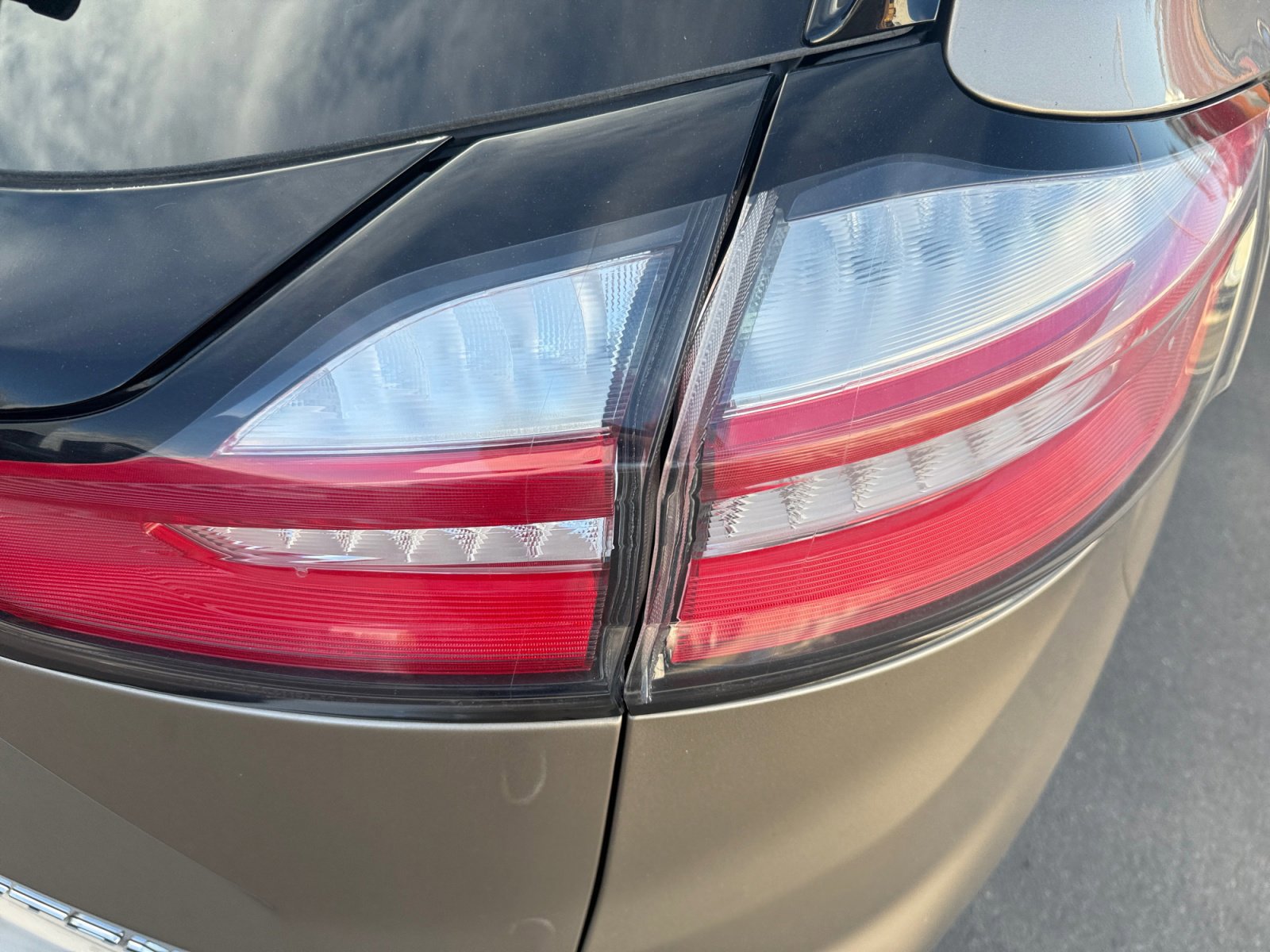 Certified 2020 Ford Edge Titanium image 28