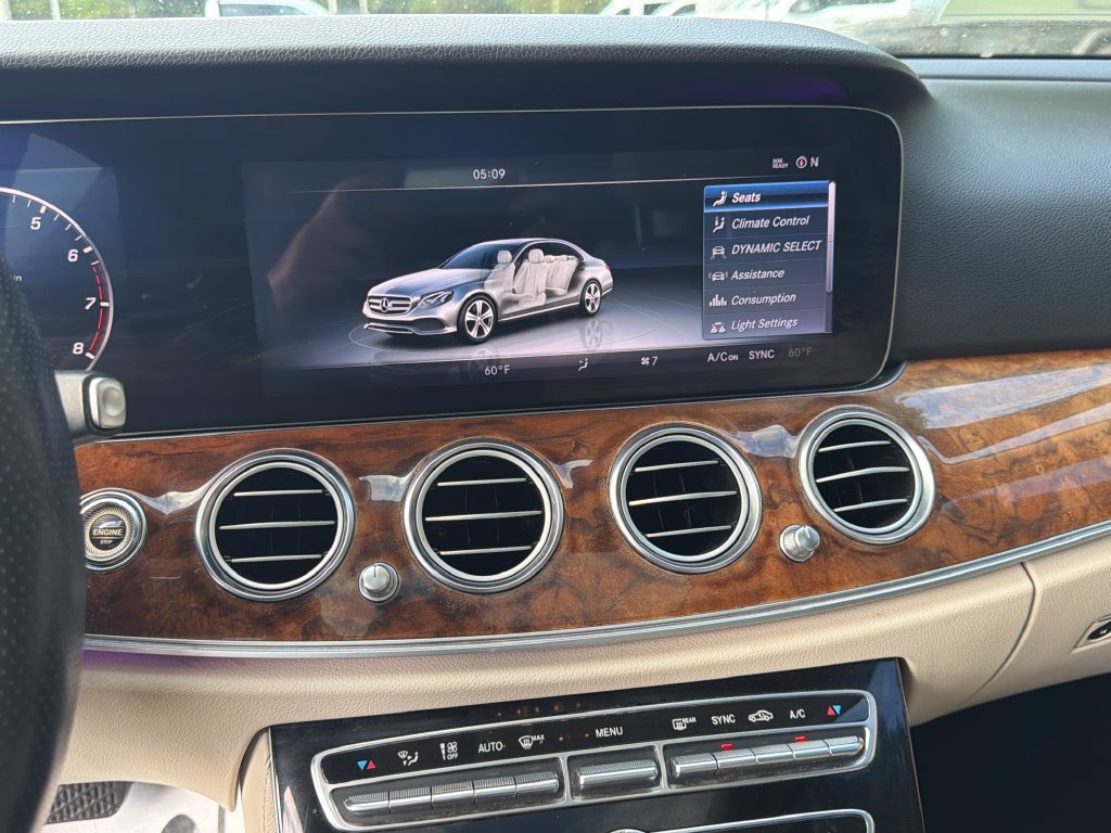 Used 2017 Mercedes-Benz E 300 image 22