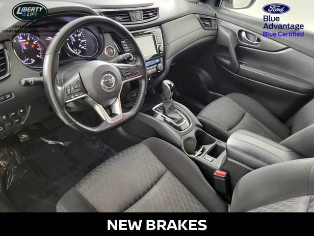 Used 2020 Nissan Rogue SV image 12