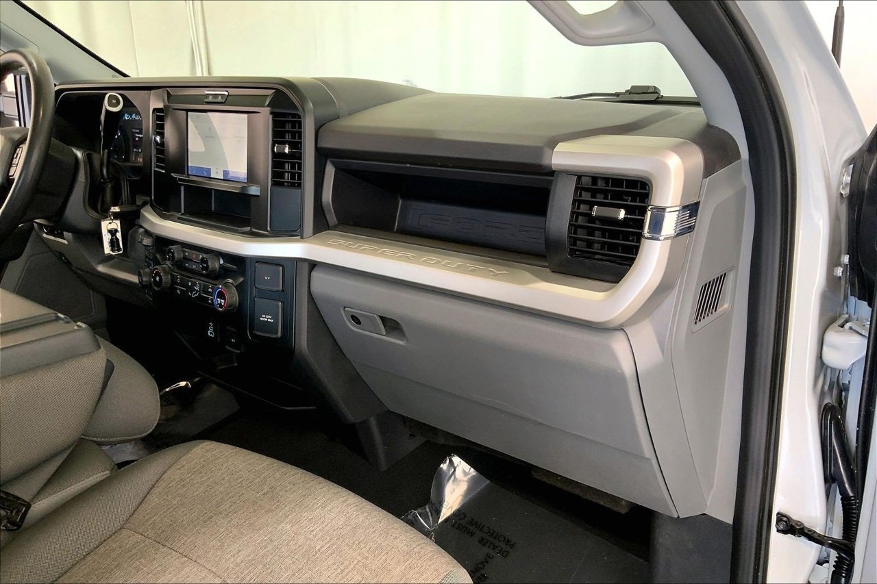Certified 2025 Ford F350 XL w/ STX Appearance Package AWD/4WD image 16