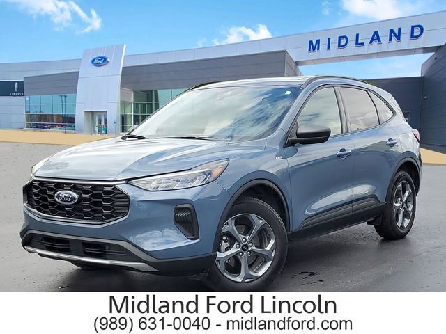 Certified 2025 Ford Escape ST-Line w/ Tech Pack #1 AWD/4WD image 1