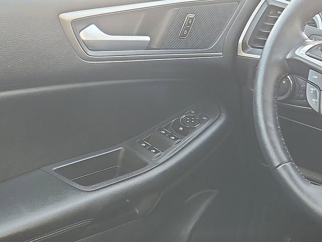 Certified 2022 Ford Edge SEL w/ Convenience Package image 11