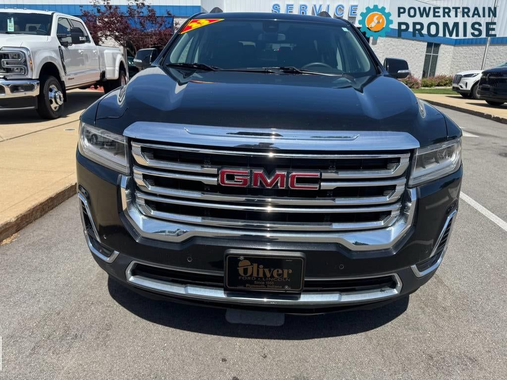 Used 2023 GMC Acadia SLE w/ Driver Convenience Package FWD image 2