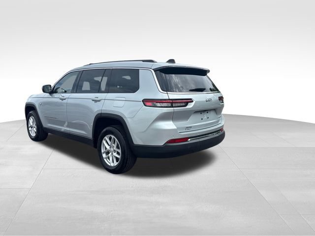 Used 2023 Jeep Grand Cherokee L Laredo image 3