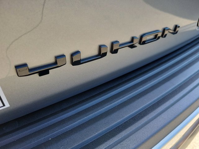 Used 2025 GMC Yukon XL AT4 Ultimate w/ LPO, Floor Liner Package image 12
