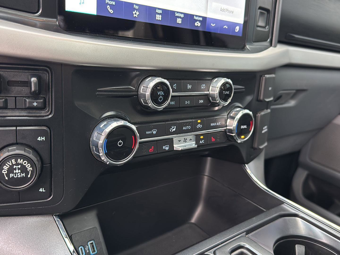 Certified 2022 Ford F150 XLT w/ Equipment Group 302A High image 23