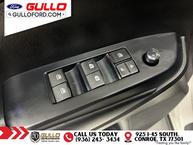 Used 2019 Toyota Highlander SE w/ Nightshade Edition FWD image 21