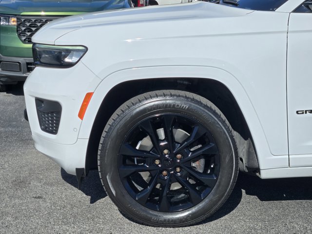 Used 2022 Jeep Grand Cherokee L Overland w/ Advanced Protech Group III image 8
