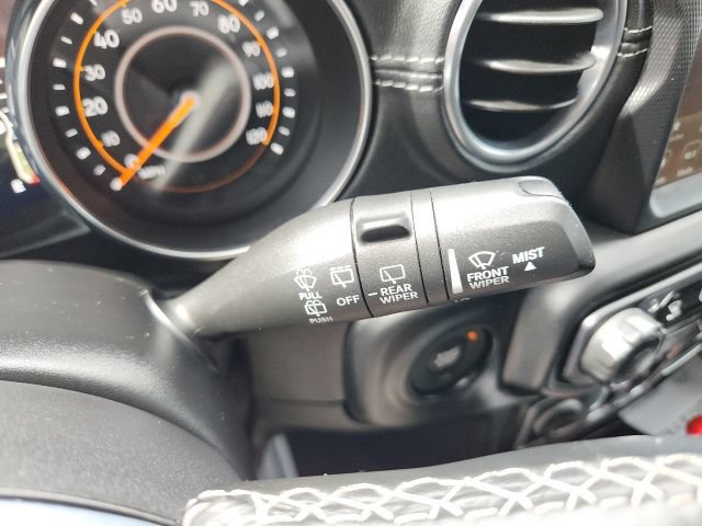 Used 2020 Jeep Wrangler Unlimited Sahara AWD/4WD image 14