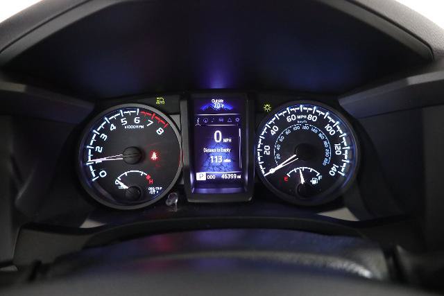 Used 2019 Toyota Tacoma TRD Sport AWD/4WD image 17