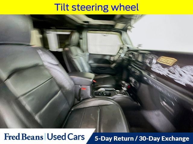 Used 2020 Jeep Wrangler Unlimited Sahara image 32