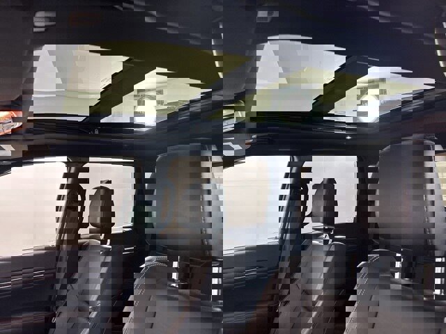 Used 2017 Jeep Grand Cherokee Limited w/ Luxury Group II image 15