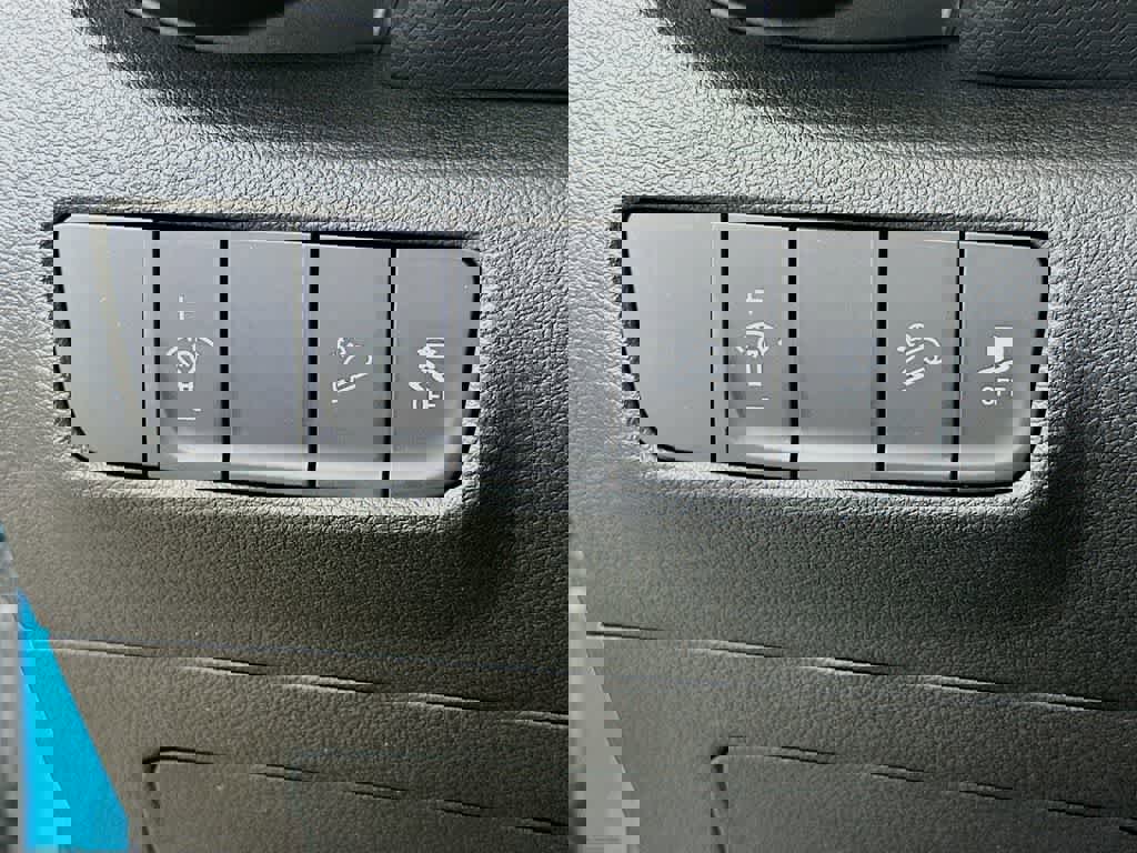 Used 2023 Hyundai Kona SE w/ Cargo Package image 26