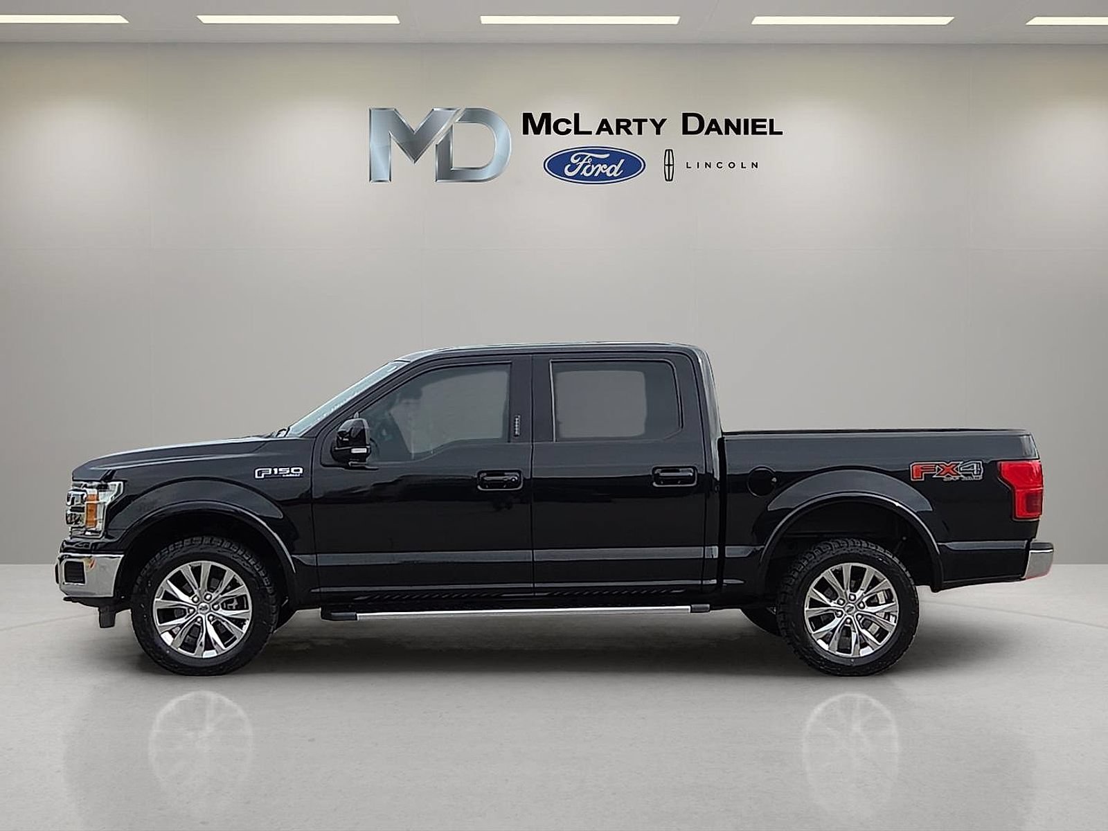 Certified 2020 Ford F150 Lariat w/ Equipment Group 501A Mid AWD/4WD image 3