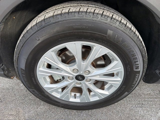 Certified 2025 Ford Escape Active w/ Cold Weather Package image 11