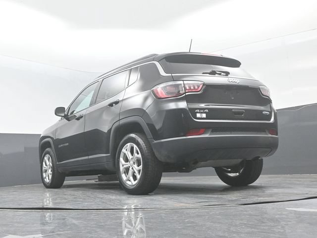 Used 2024 Jeep Compass Latitude AWD/4WD image 21