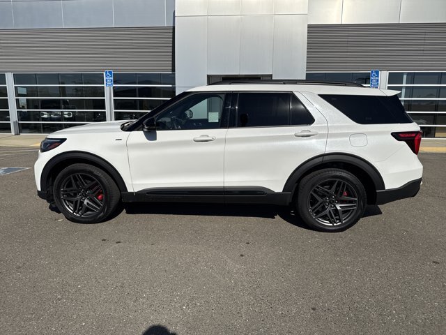 Certified 2025 Ford Explorer ST-Line w/ ST-Line Street Pack