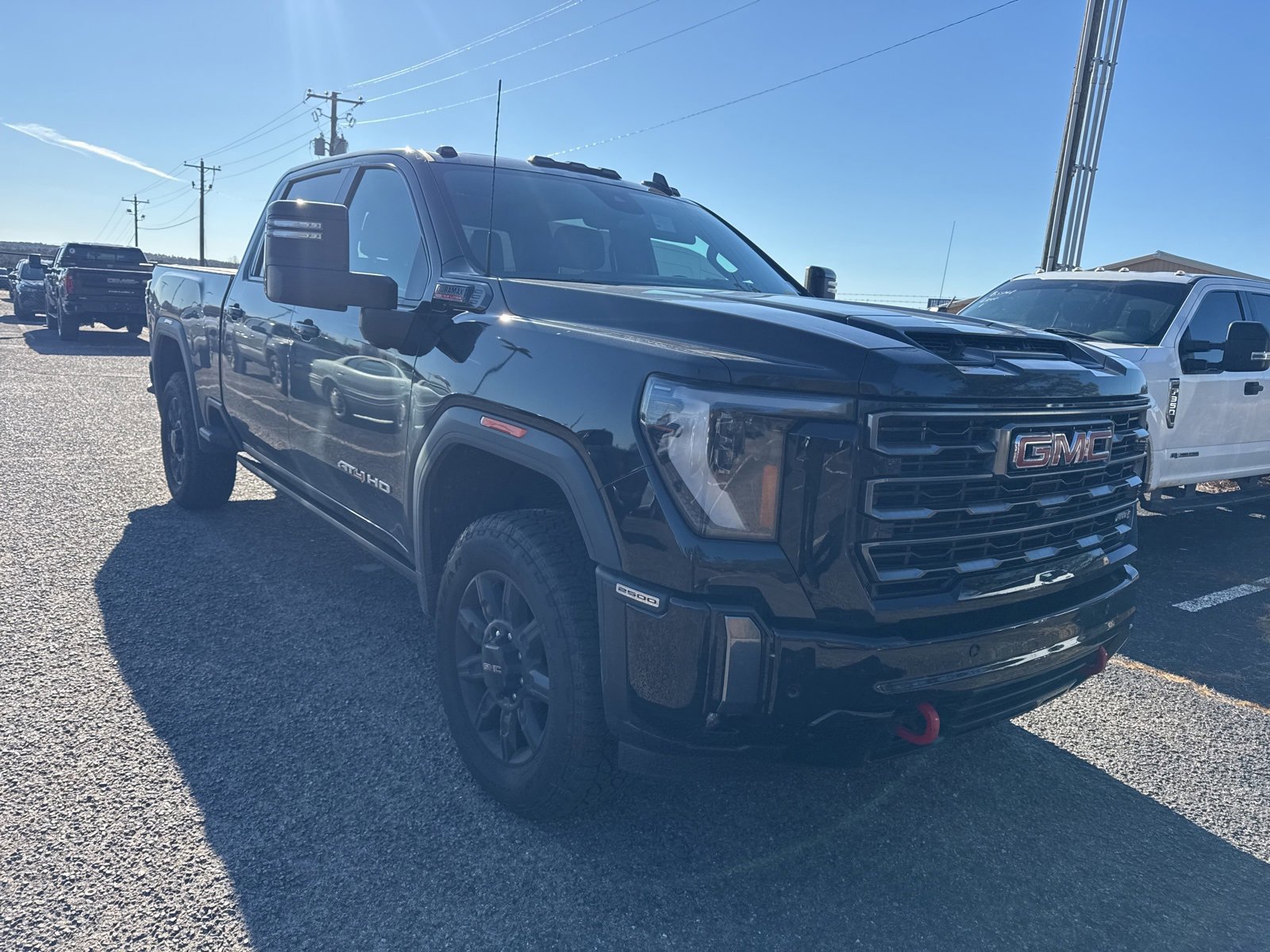 Used 2024 GMC Sierra 2500 AT4 w/ AT4 Premium Plus Package image 7