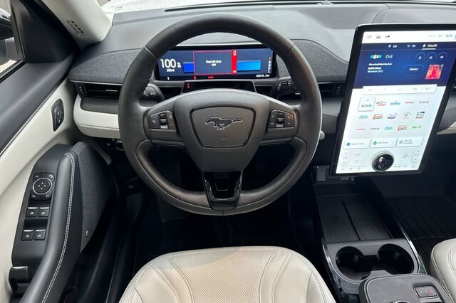 Certified 2022 Ford Mustang Mach-E Premium image 11