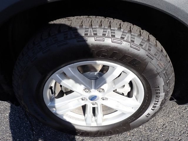 Certified 2023 Ford Explorer XLT w/ Equipment Group 202A AWD/4WD image 13