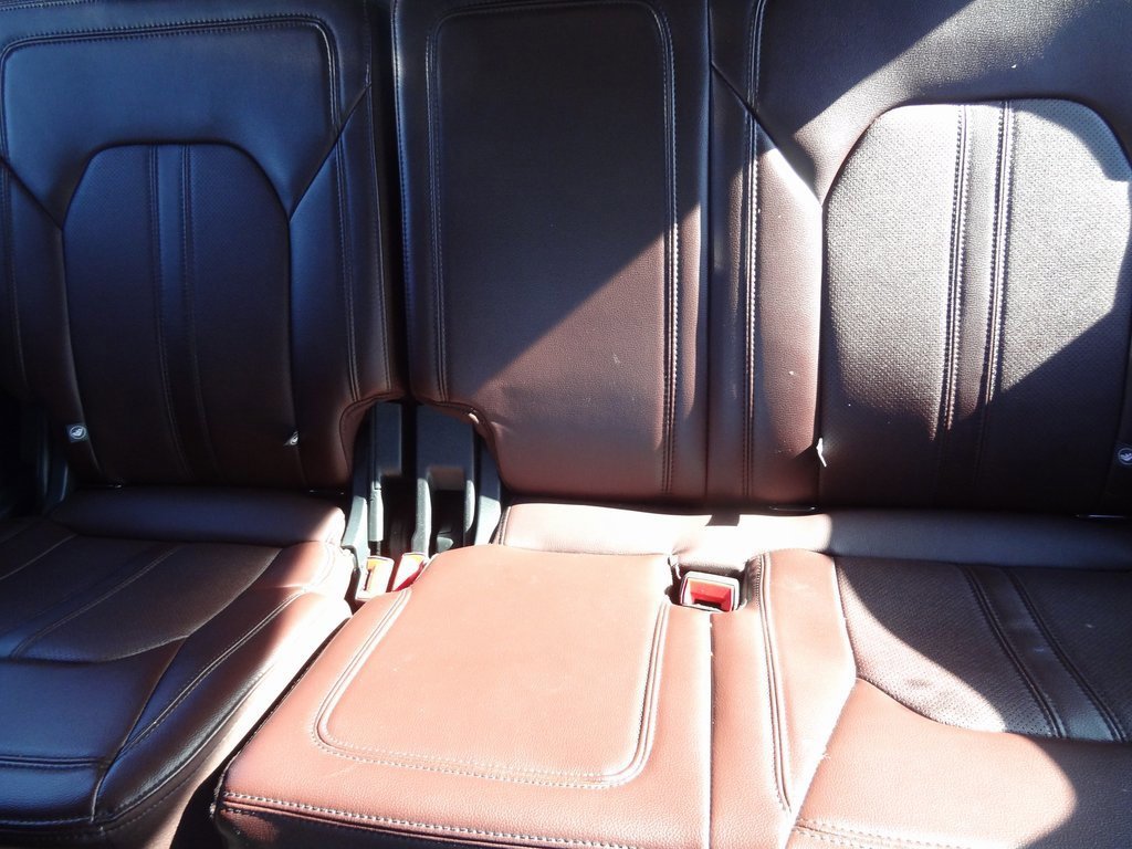 Certified 2024 Ford Expedition Limited image 18