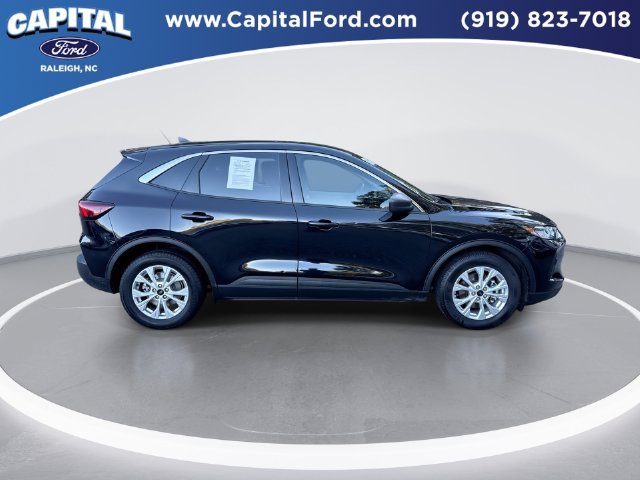 Certified 2023 Ford Escape Active FWD image 9