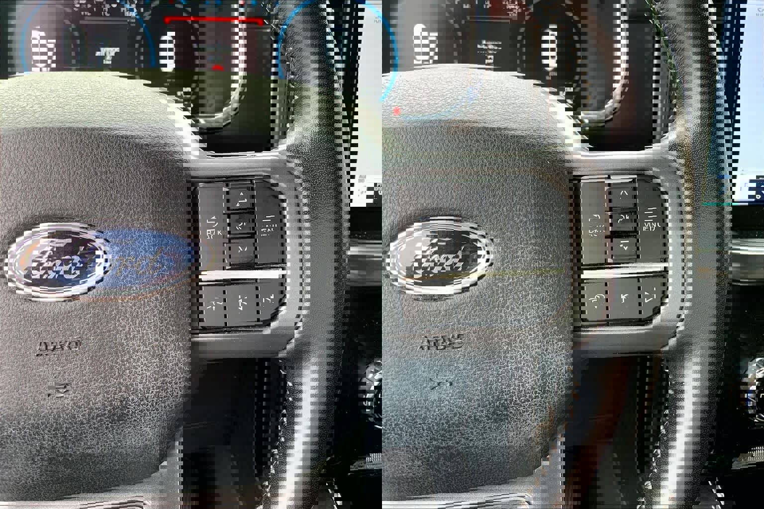 Certified 2021 Ford F150 Lariat w/ Equipment Group 502A High image 24