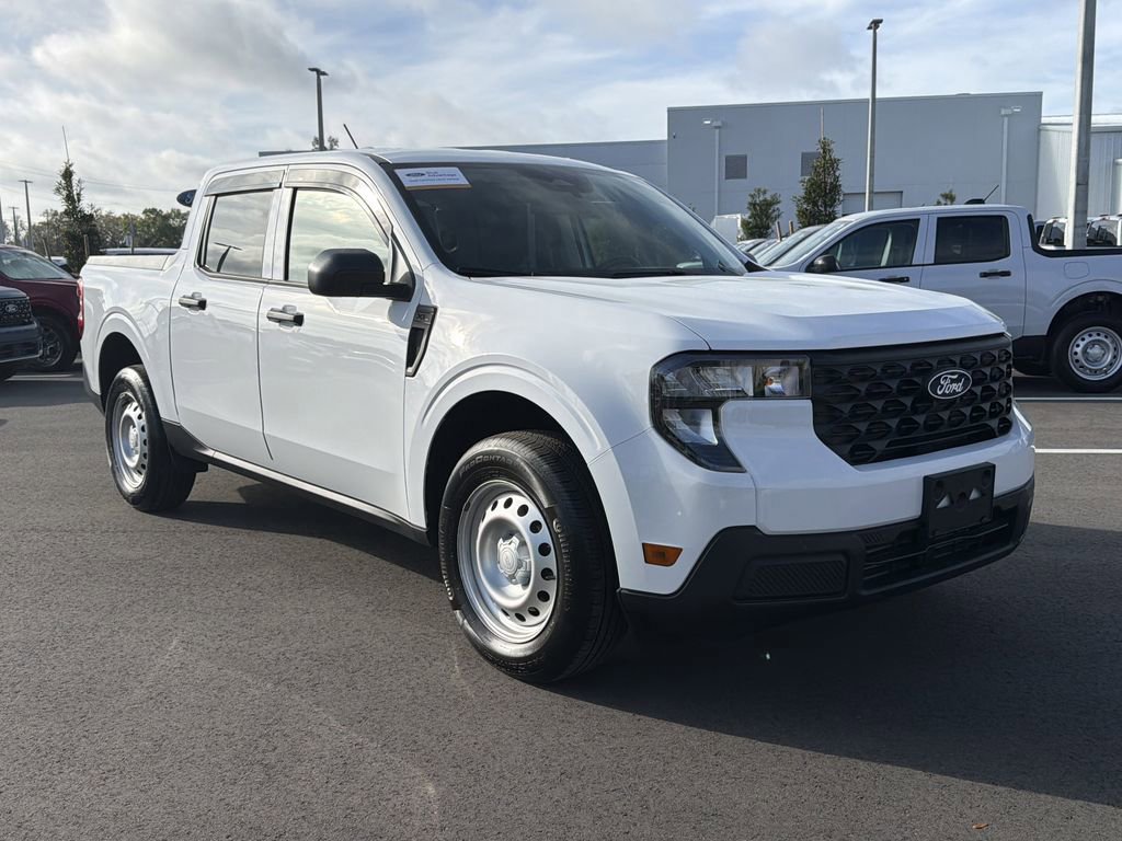 Certified 2025 Ford Maverick XL w/ Equipment Group 102A image 2