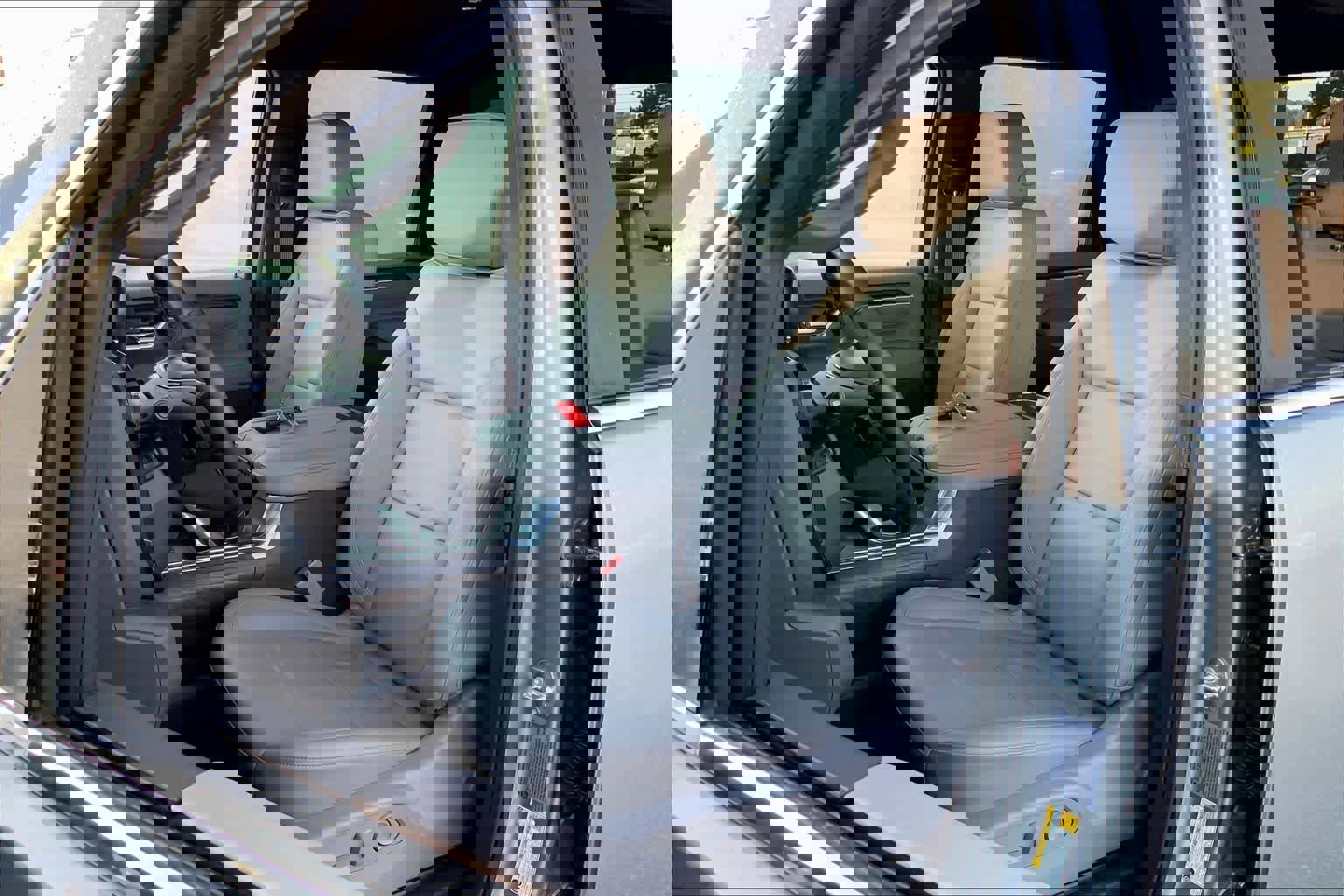 Used 2025 GMC Sierra 2500 SLT w/ SLT Convenience Package image 9