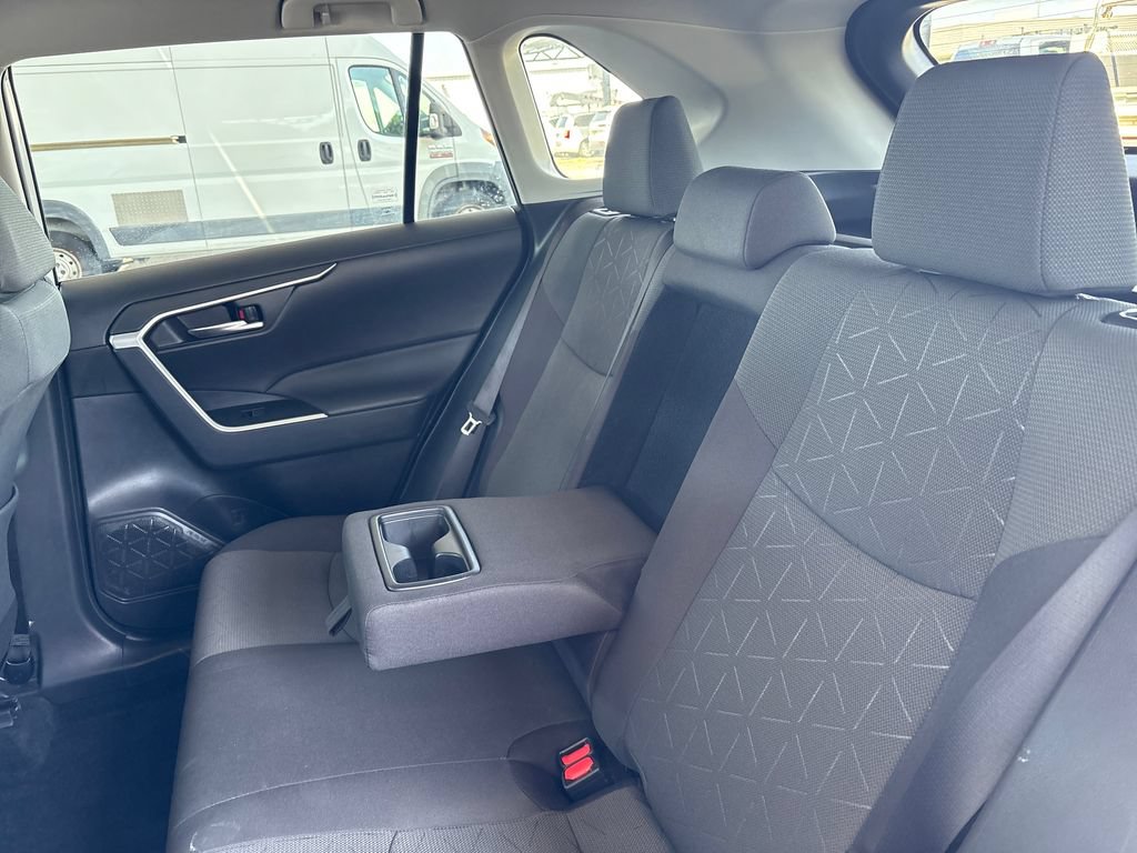 Used 2024 Toyota RAV4 XLE AWD/4WD image 19