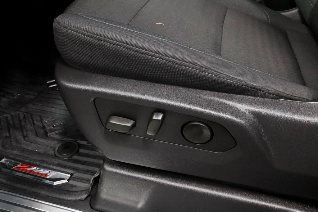 Used 2025 Chevrolet Silverado 1500 RST image 24