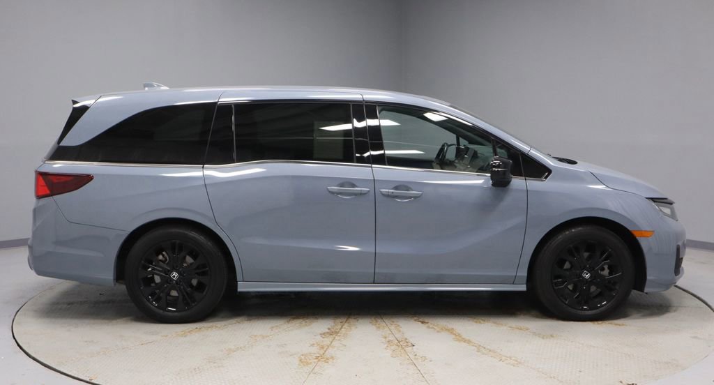 Used 2025 Honda Odyssey Sport-L image 6