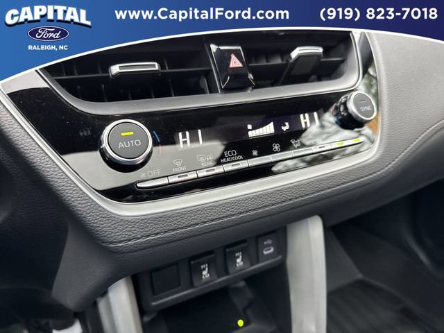 Used 2024 Toyota Corolla Cross XSE w/ Convenience Package image 29