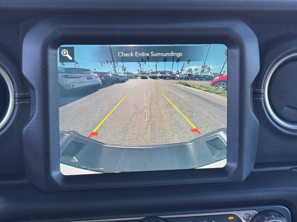 Used 2020 Jeep Gladiator Overland image 26