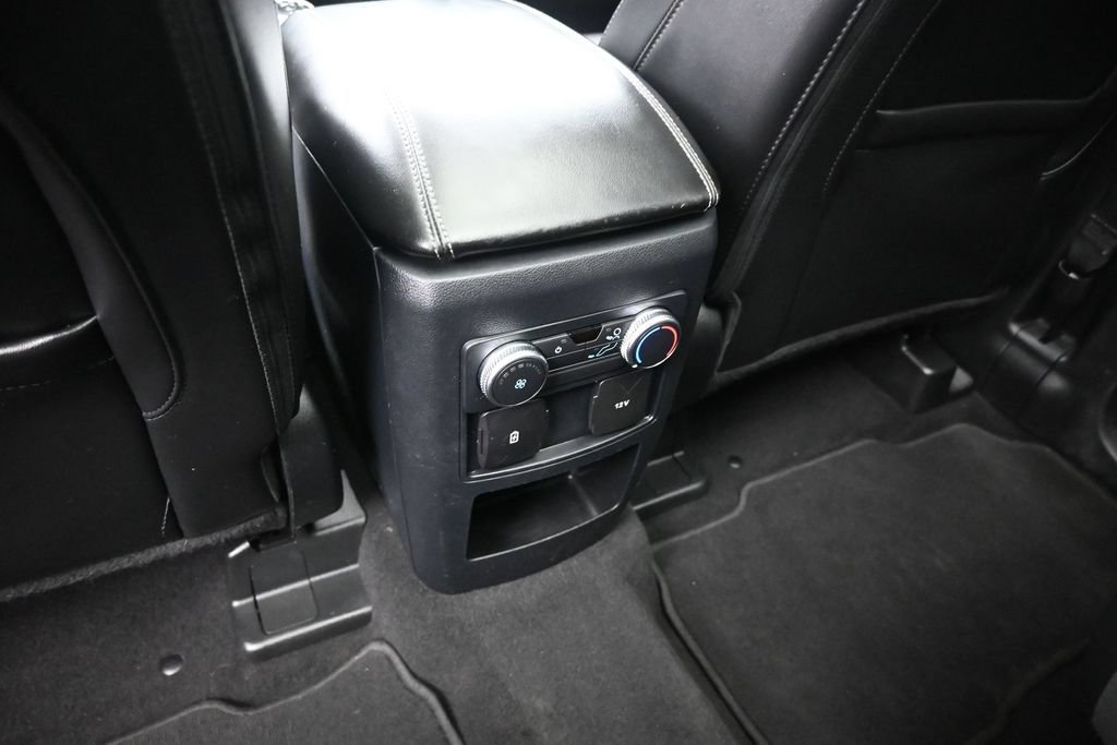 Certified 2021 Ford Explorer XLT w/ Equipment Group 202A RWD image 22