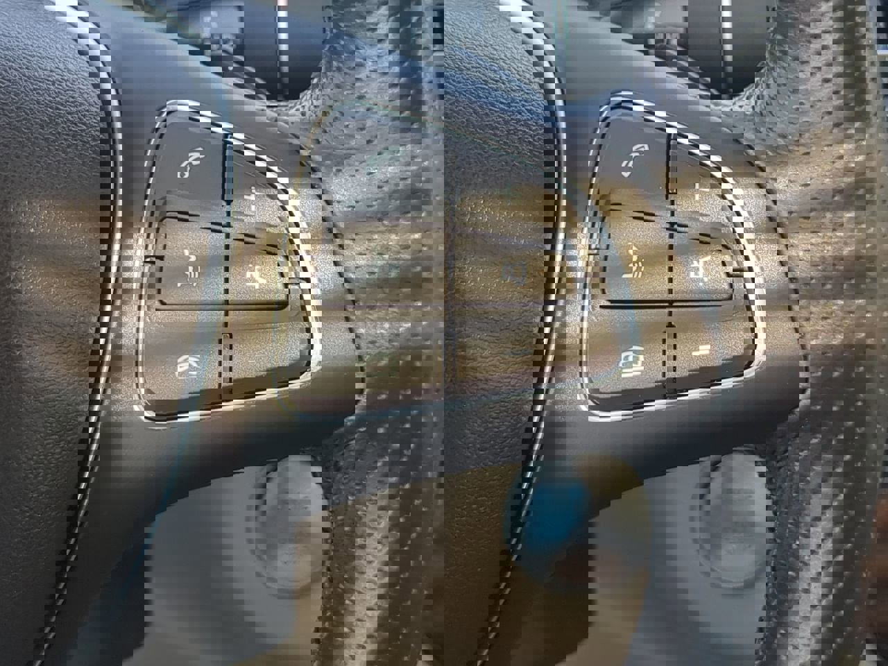 Used 2019 Mercedes-Benz GLE 400 4MATIC image 25