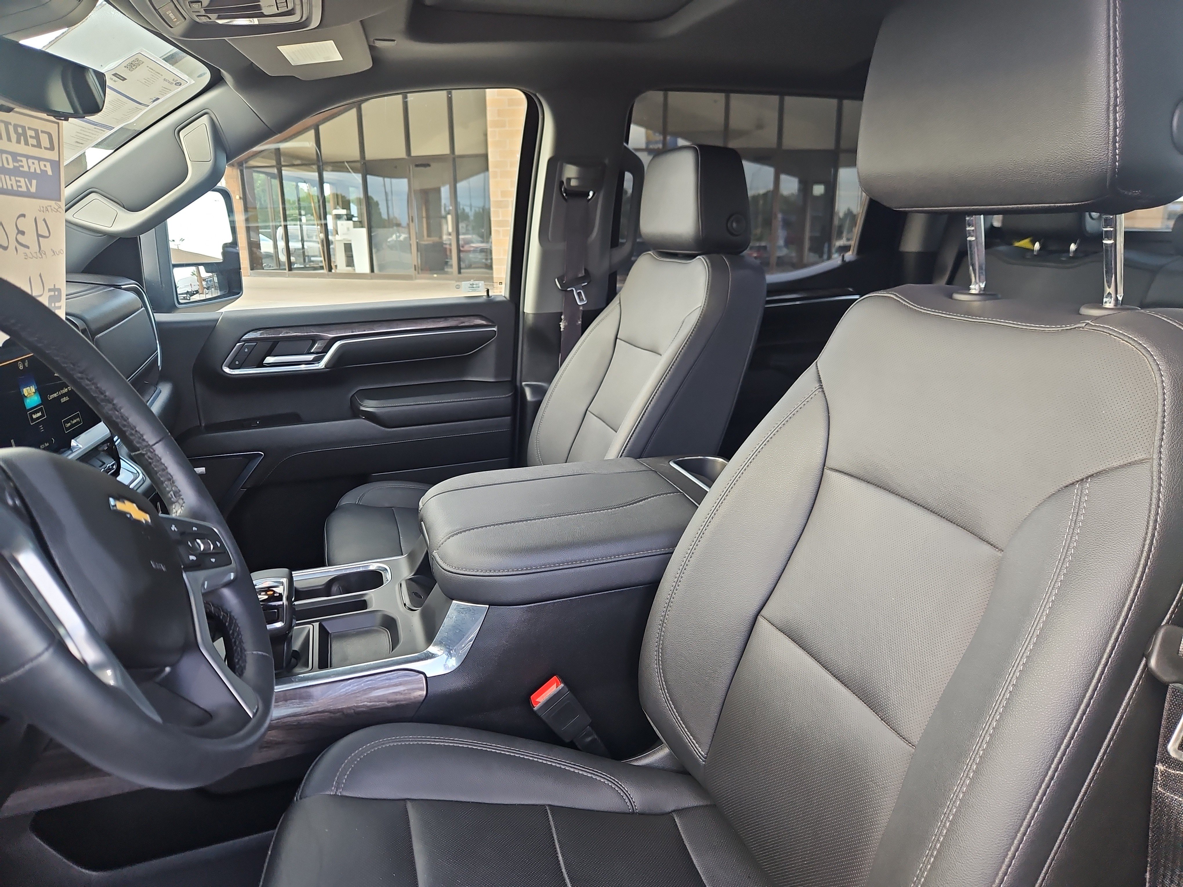 Used 2023 Chevrolet Silverado 1500 LTZ w/ Technology Package AWD/4WD image 9