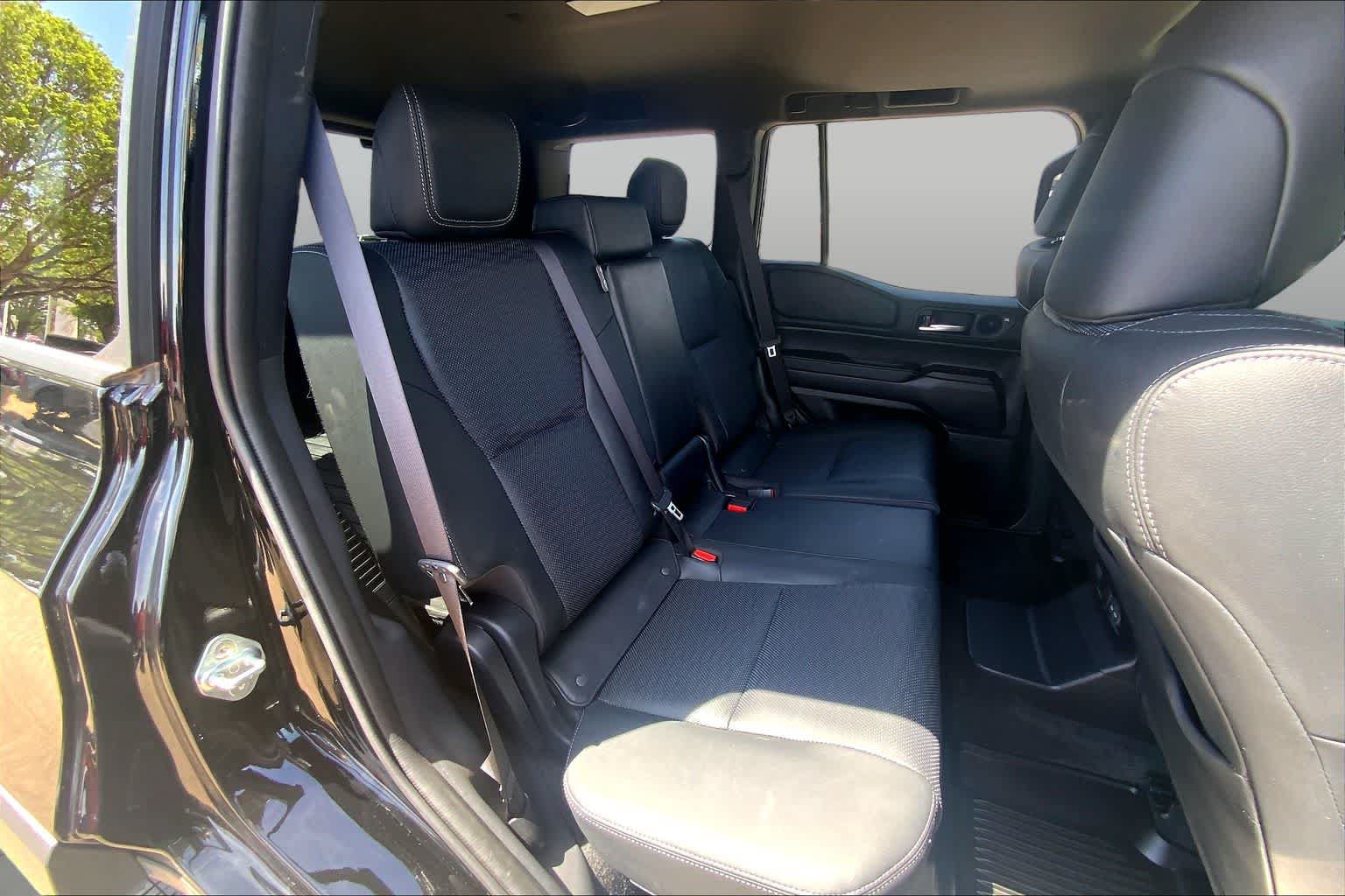 Used 2025 Toyota Land Cruiser w/ Premium Package AWD/4WD image 19