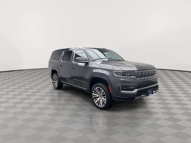 Used 2024 Jeep Grand Wagoneer L Series III AWD/4WD image 35
