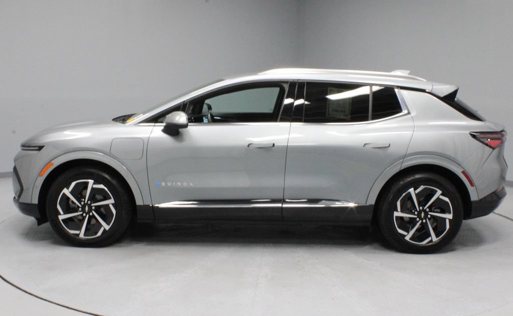 Used 2024 Chevrolet Equinox EV LT FWD image 7