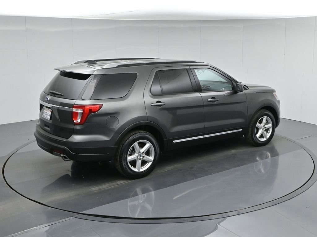 Certified 2018 Ford Explorer XLT image 14