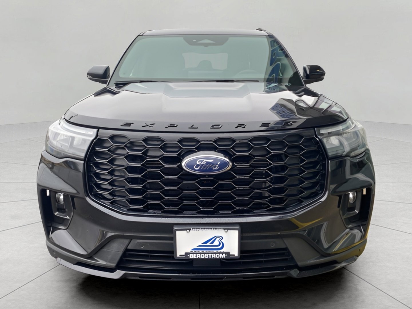 Certified 2025 Ford Explorer ST-Line w/ ST-Line Street Pack image 2