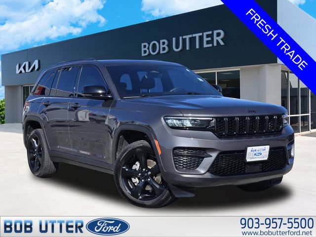 Used 2023 Jeep Grand Cherokee Altitude AWD/4WD image 1